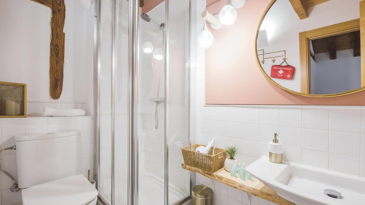Madera Y Piedra - Apartamentos Aloha Толедо Экстерьер фото