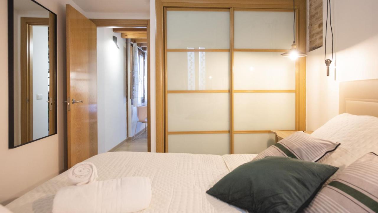 Madera Y Piedra - Apartamentos Aloha Толедо Экстерьер фото